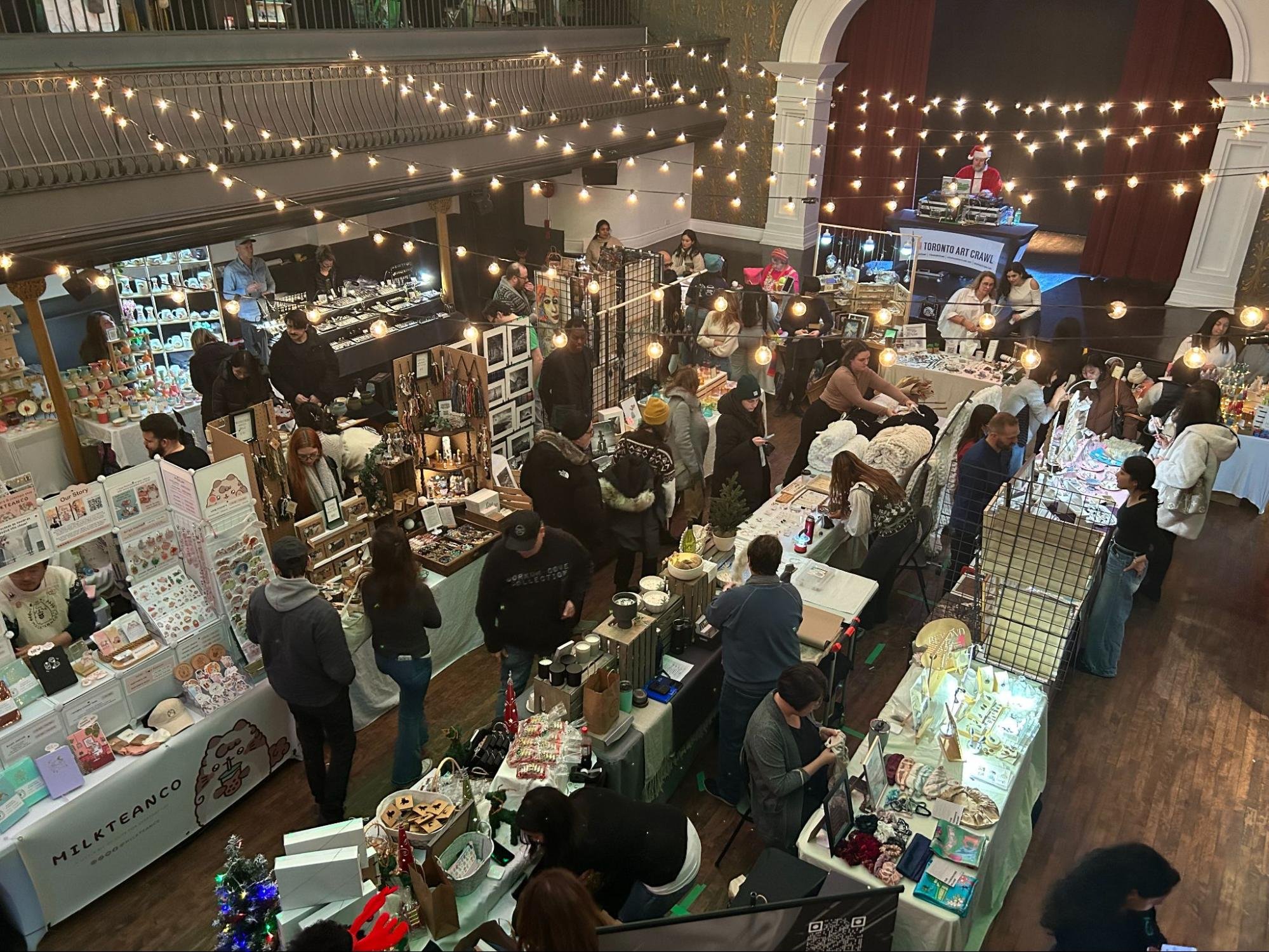 Toronto Art Crawl:  Empowering local artists and designers during the holiday season