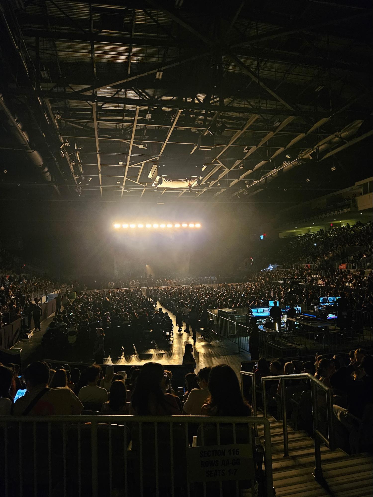 Beabadoobee headlines in Toronto for first-ever arena show with emotional performance