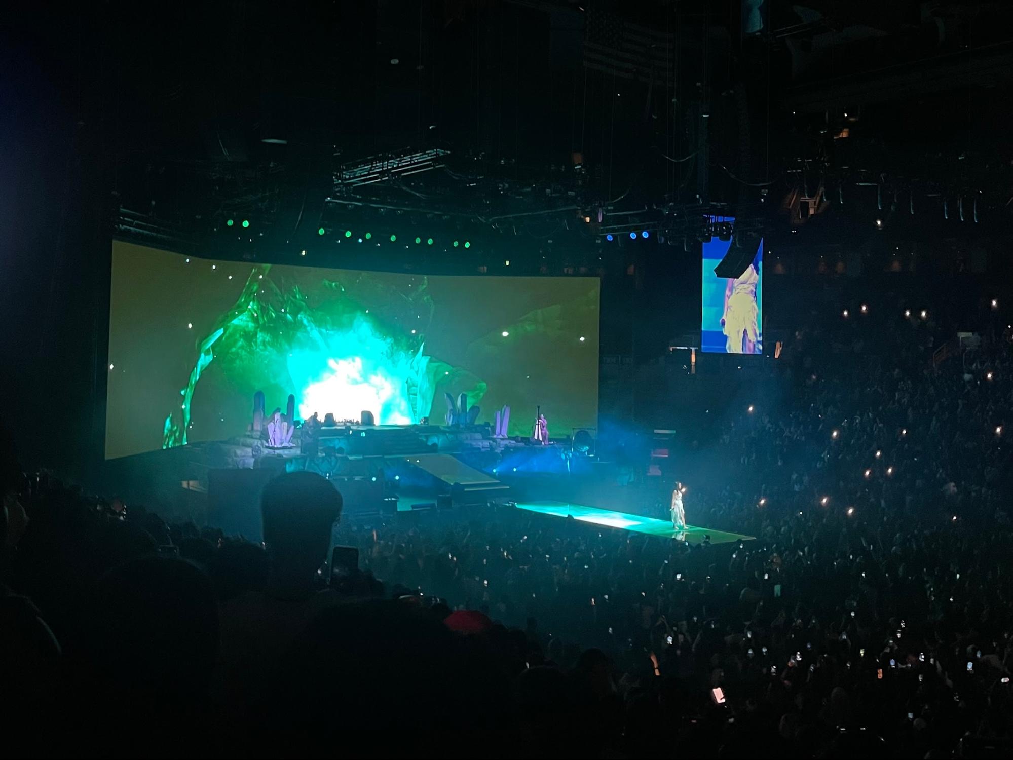 Jhené Aiko spellbinds Scotiabank Arena at the Magic Hour